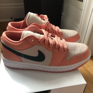 Brand new with box authentic Nike air Jordan low women 8.5/youth 7Y